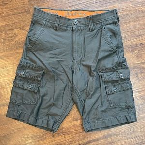 COPY - Urban Pipeline cargo shorts size 31